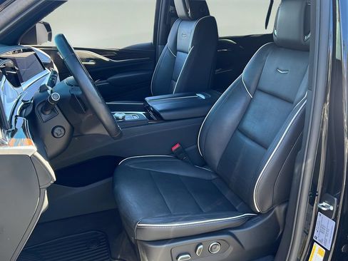 Certified 2024 Cadillac Escalade ESV Premium Luxury w/ LPO, Floor Liner Package AWD/4WD image 11
