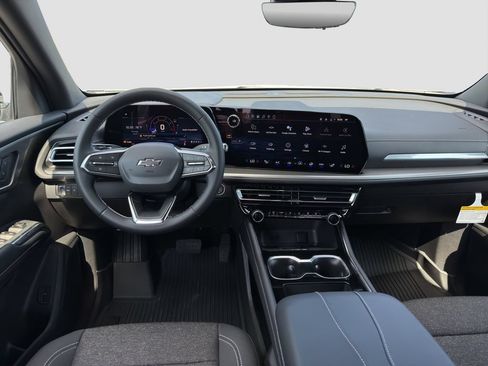 New 2026 Chevrolet Traverse LT w/ Midnight/Sport Edition FWD image 14