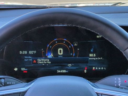 Certified 2025 Chevrolet Equinox LT w/ Convenience Package II image 10