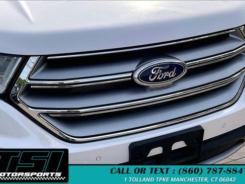 Used 2018 Ford Edge Titanium w/ Equipment Group 302A AWD/4WD image 25