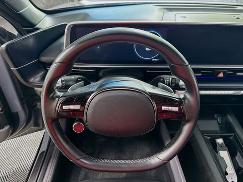 Used 2023 Hyundai Ioniq 6 SEL image 15