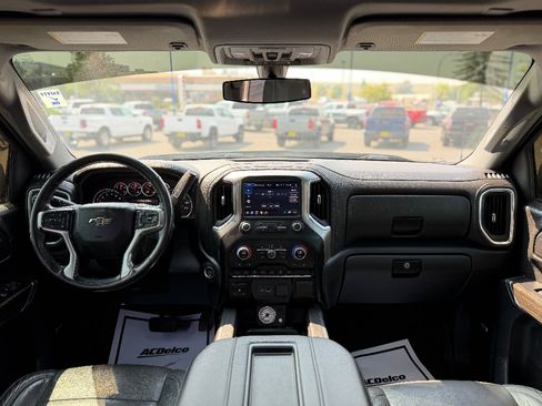 Used 2019 Chevrolet Silverado 1500 RST w/ All-Star Edition AWD/4WD image 4