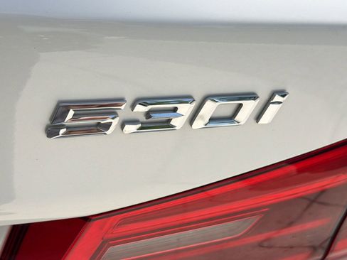 Used 2019 BMW 530i w/ Convenience Package RWD image 33