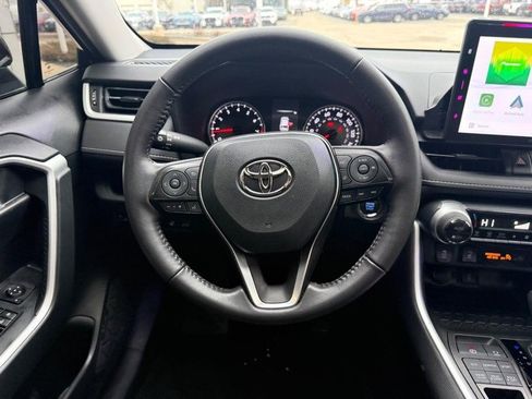 Used 2022 Toyota RAV4 XLE w/ Convenience Package image 14