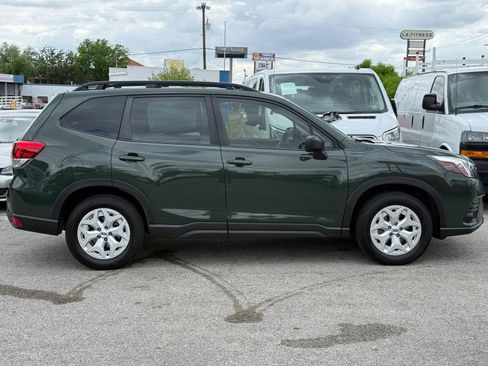 Used 2023 Subaru Forester AWD/4WD image 3