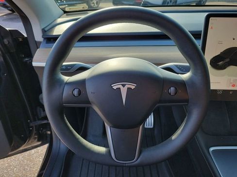 Used 2022 Tesla Model Y Performance image 26