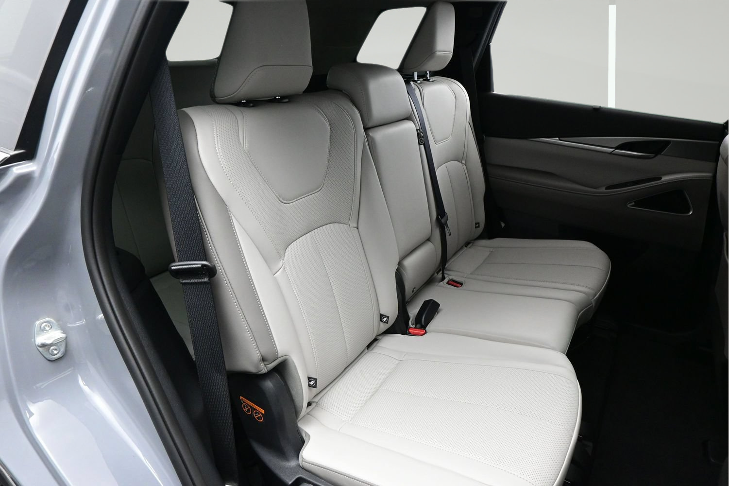 Used 2026 INFINITI QX60 Luxe w/ Cargo Package AWD/4WD image 13