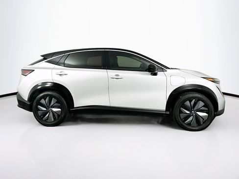 Used 2023 Nissan Ariya FWD image 10