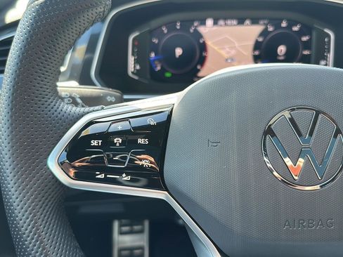 Used 2023 Volkswagen Tiguan SEL R-Line AWD/4WD image 29