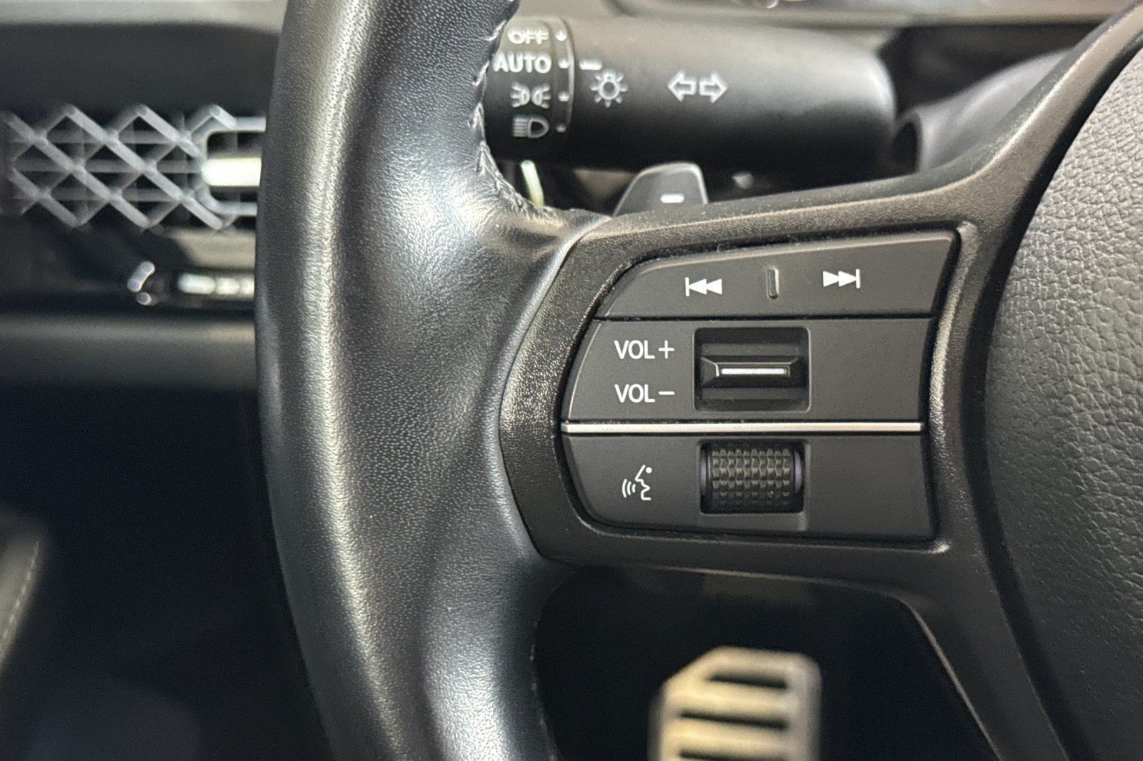 Used 2023 Honda Accord Sport image 28