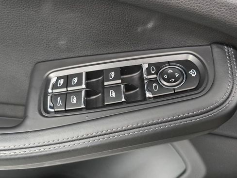 Used 2019 Porsche Macan AWD/4WD image 24