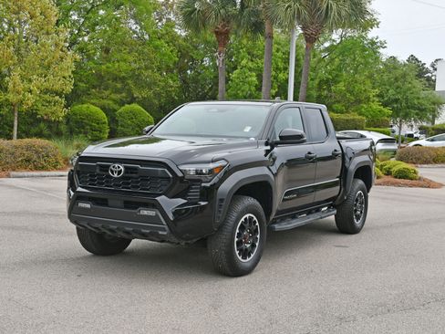 Certified 2025 Toyota Tacoma TRD Off-Road w/ TRD Off Road Upgrade Package AWD/4WD image 6
