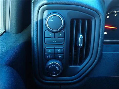 New 2025 Chevrolet Silverado 2500 Custom w/ Custom Value Package image 20