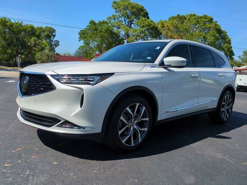 Certified 2024 Acura MDX SH-AWD w/ Technology Package image 8