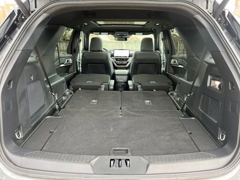 Used 2025 Ford Explorer ST image 30