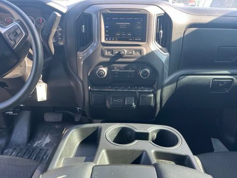 Used 2022 Chevrolet Silverado 1500 Custom w/ LPO, Blackout Package RWD image 9