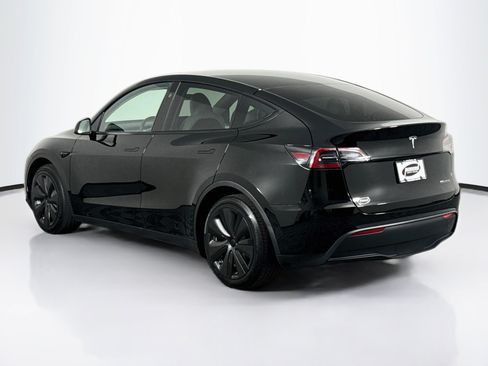 Used 2023 Tesla Model Y Long Range AWD/4WD image 13
