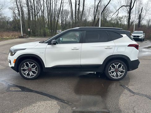 Used 2021 Kia Seltos S image 2