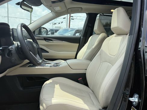 Certified 2024 INFINITI QX60 Luxe image 12