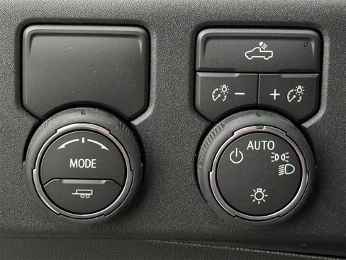 New 2026 Chevrolet Silverado 1500 LT image 17