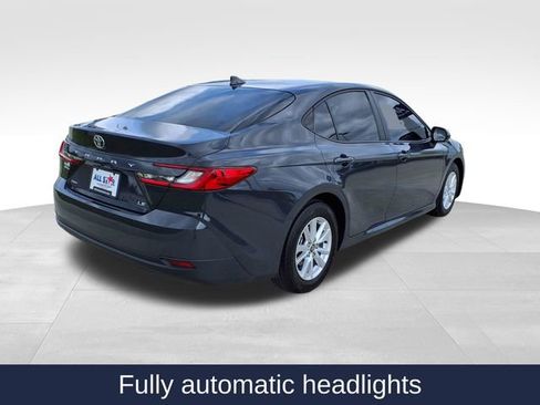 Used 2025 Toyota Camry LE w/ Convenience Package FWD image 9