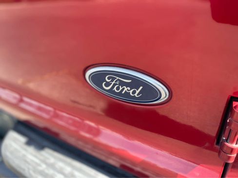 Used 2005 Ford Excursion XLT image 7