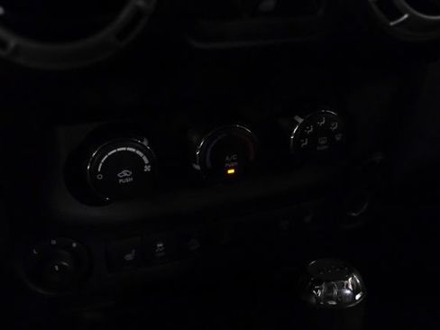 Used 2016 Jeep Wrangler Unlimited Sahara w/ Max Tow Package AWD/4WD image 26