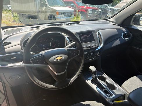Used 2023 Chevrolet Equinox LT FWD image 17
