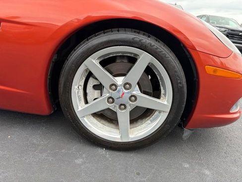 Used 2005 Chevrolet Corvette Coupe w/ Preferred Equipment Group RWD image 8