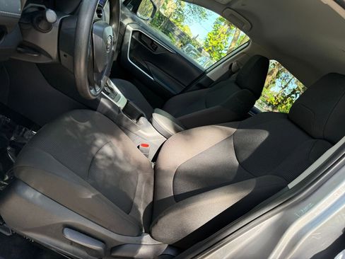 Used 2025 Toyota RAV4 LE image 21