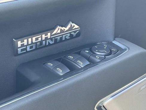 New 2026 Chevrolet Silverado 1500 High Country AWD/4WD image 15