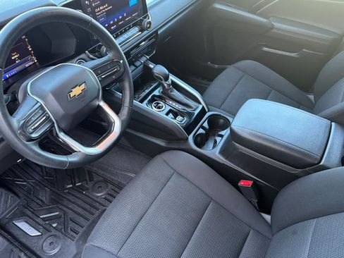 Used 2023 Chevrolet Colorado LT w/ LT Convenience Package II AWD/4WD image 11