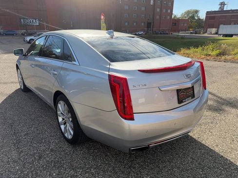 Used 2017 Cadillac XTS Luxury image 3