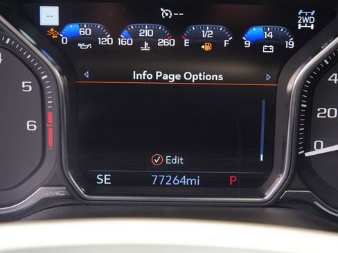 Used 2021 GMC Yukon XL Denali w/ Denali Premium Package image 34