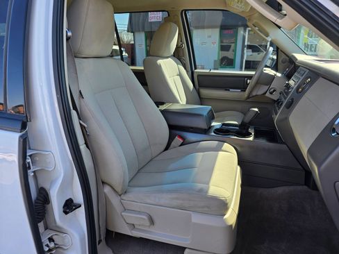 Used 2014 Ford Expedition EL XL image 9