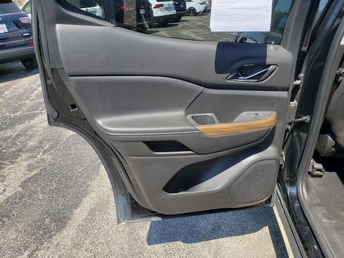 Used 2019 GMC Acadia SLE w/ LPO, Floor Liner Package AWD/4WD image 15