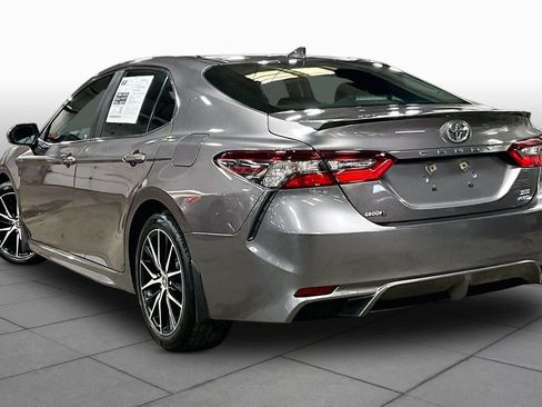 Used 2021 Toyota Camry SE AWD/4WD image 12
