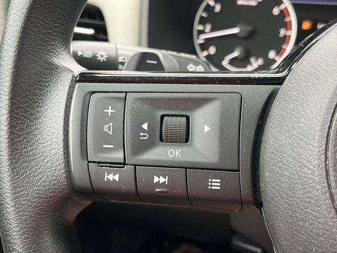 Certified 2023 Nissan Rogue SV image 11