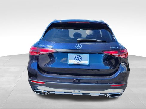 Used 2023 Mercedes-Benz GLC 300 4MATIC image 4