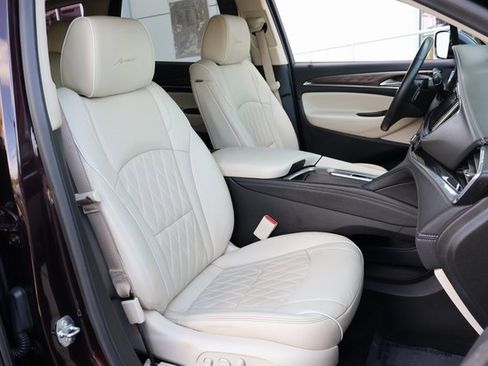 Certified 2022 Buick Enclave Avenir w/ Avenir Technology Package image 20