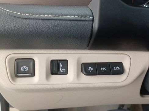 Used 2023 GMC Acadia Denali AWD/4WD image 21