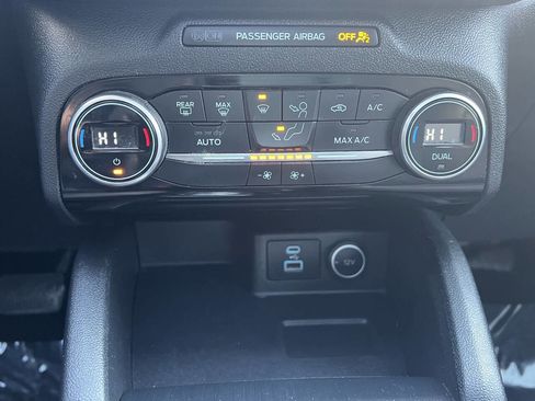 Used 2021 Ford Escape SE FWD image 27