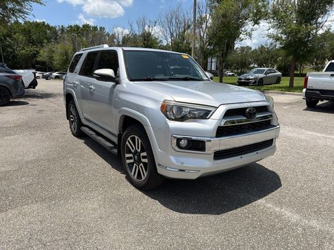 Used 2015 Toyota 4Runner Limited AWD/4WD image 7