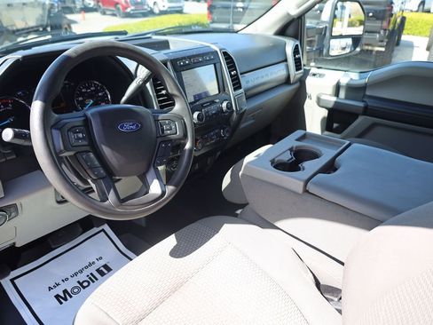 Used 2021 Ford F350 XLT w/ XLT Premium Package AWD/4WD image 12