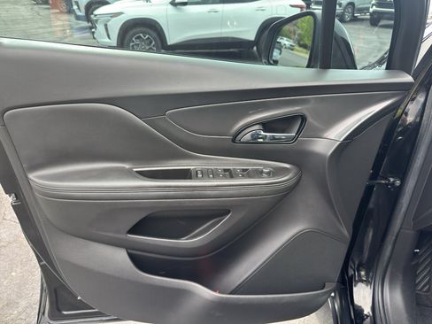 Used 2018 Buick Encore Preferred FWD image 17
