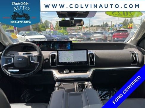 Certified 2025 Ford Expedition Platinum AWD/4WD image 17