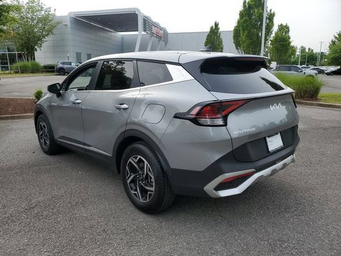 Used 2024 Kia Sportage LX FWD image 3