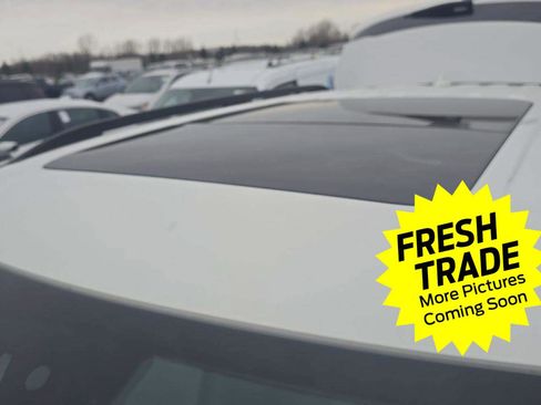 Used 2023 Ford Explorer XLT w/ Equipment Group 202A image 10