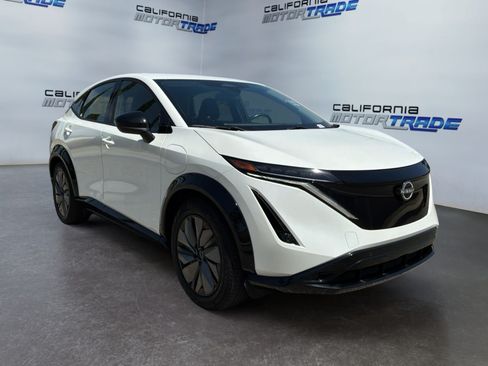 Used 2024 Nissan Ariya AWD image 3