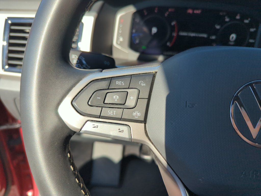 Used 2023 Volkswagen Atlas Cross Sport SE w/ Panoramic Sunroof Package FWD image 22